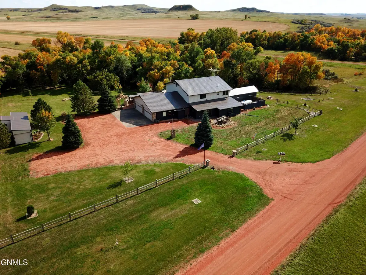 6044 41st St Street, Glen Ullin, ND 58631 - #1