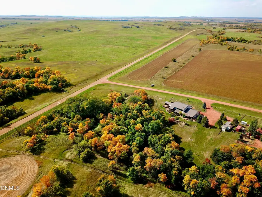 6044 41st St Street, Glen Ullin, ND 58631 - #3
