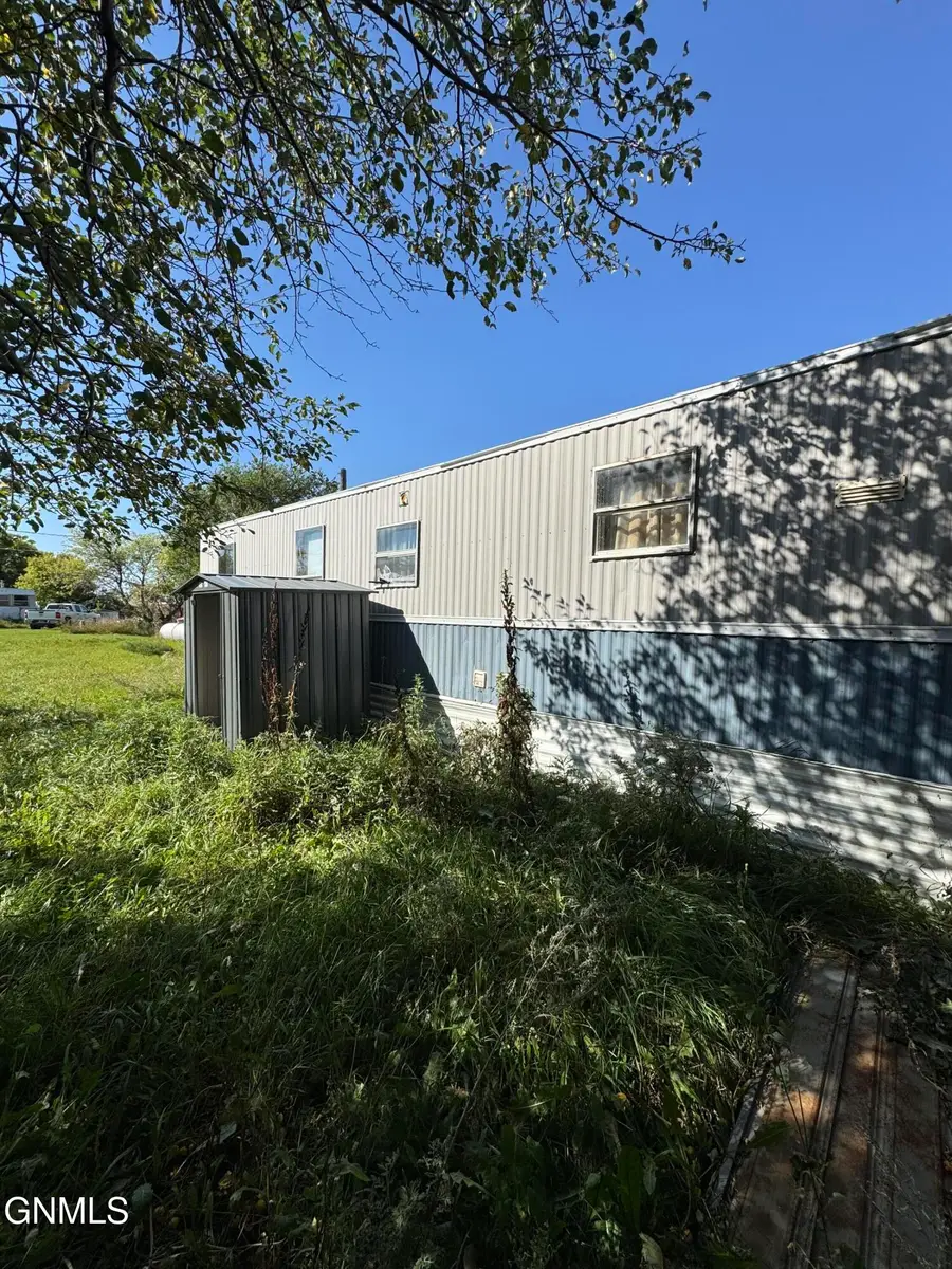 206 Washington Street, Noonan, ND 58765 - #2
