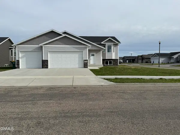 5301 Titanium Drive, Bismarck, ND 58503
