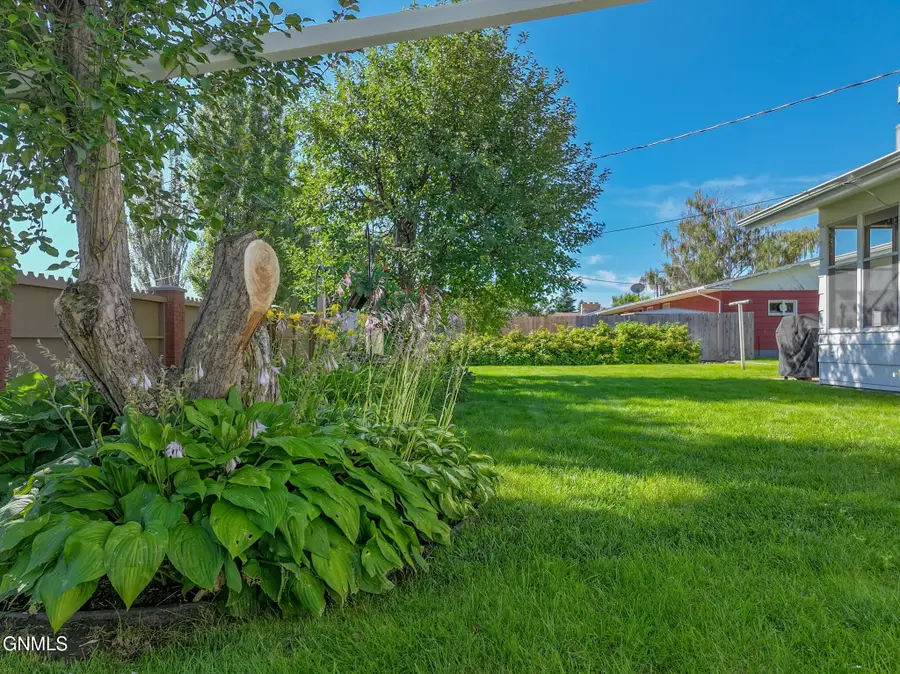 815 14th Street W, Williston, ND 58801 - #2
