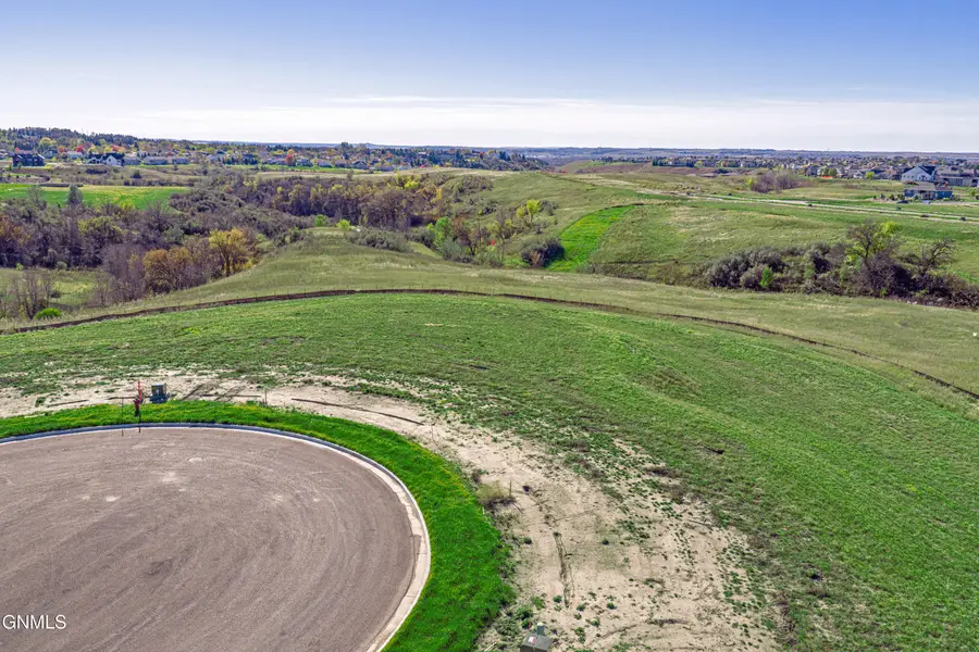 4201 Ruminant Circle, Bismarck, ND 58503 - #3