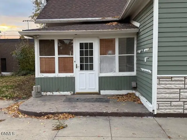 223 Front Avenue W, Bismarck, ND 58504 - #2