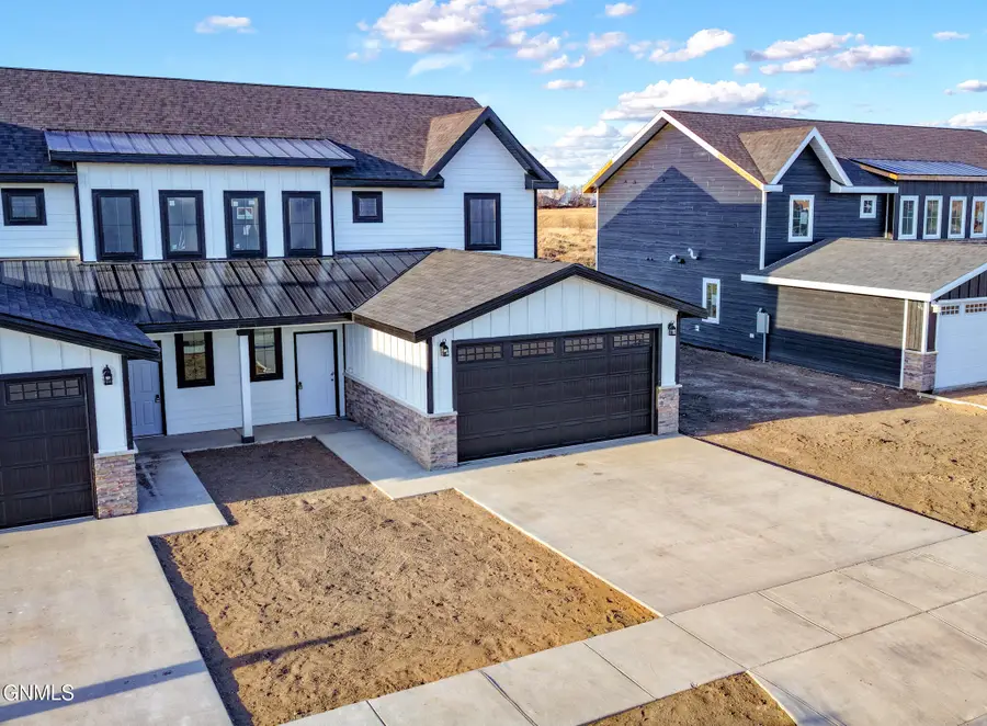 503 46th Street E, Williston, ND 58801 - #2