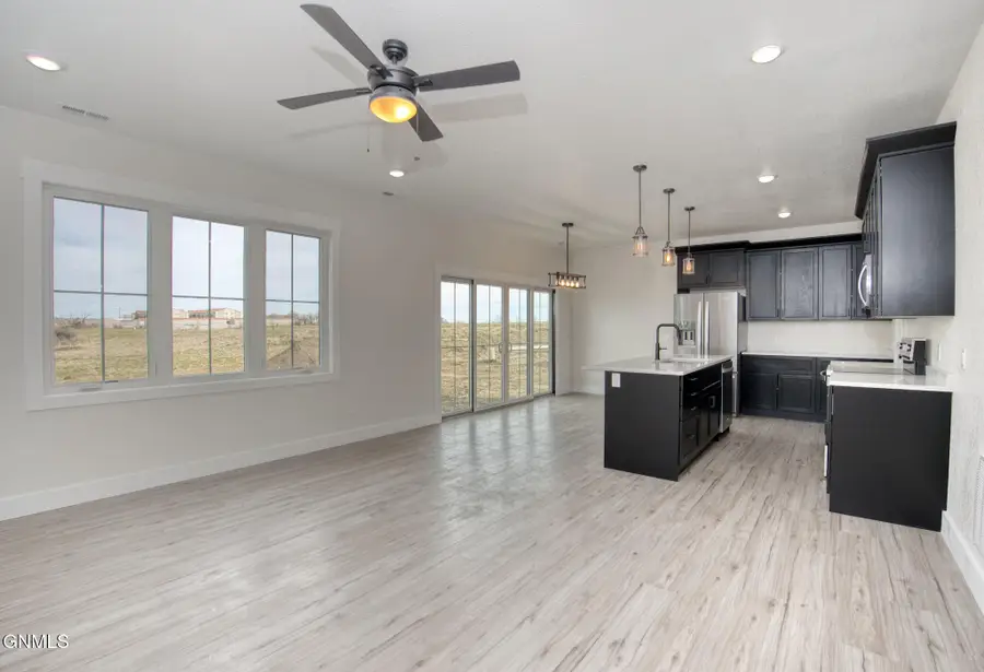 503 46th Street E, Williston, ND 58801 - #3