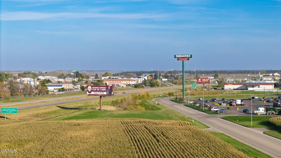 1420 23rd Street Sw, Jamestown, ND 58401 - #2