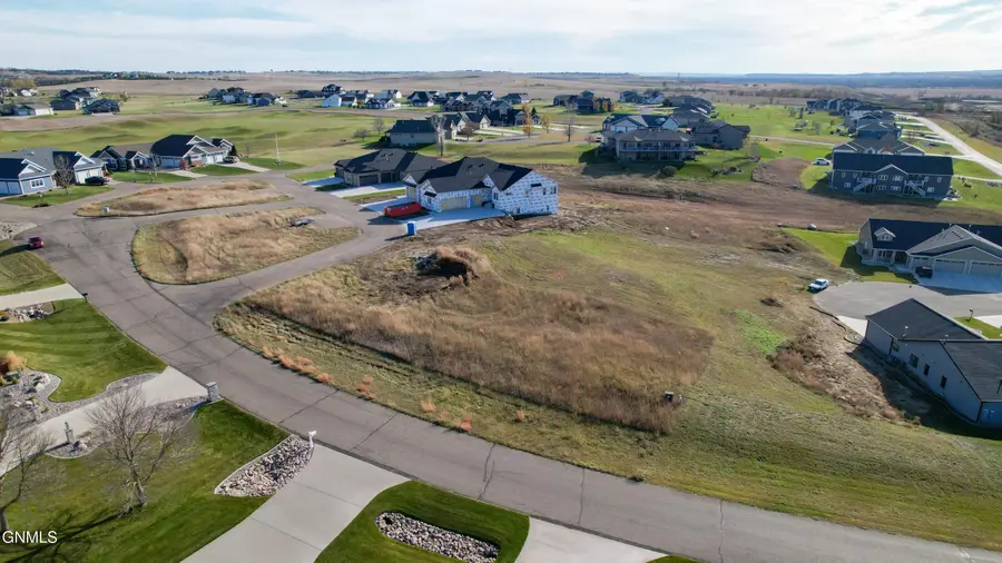 3709 Ridge Way, Bismarck, ND 58503 - #2