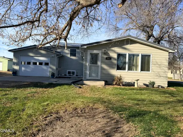 521 Berthold Street Ne, Berthold, ND 58718
