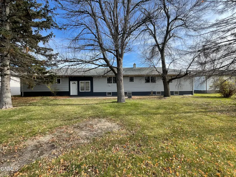 205 Badger Street S, Wishek, ND 58495 - #3