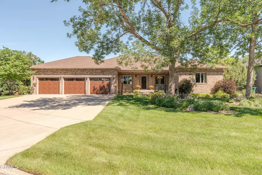 1524 Buccaneer Place, Bismarck, ND 58504 - #3