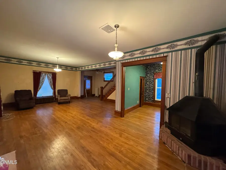18 1st Street Ne, Crosby, ND 58730 - #3