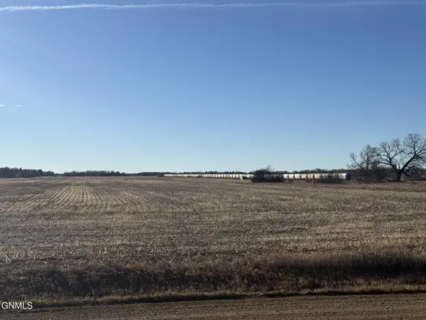 2501 110th Avenue Ne, Bismarck, ND 58503