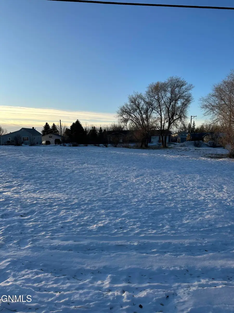 213 8th Street S, New Salem, ND 58563 - #3