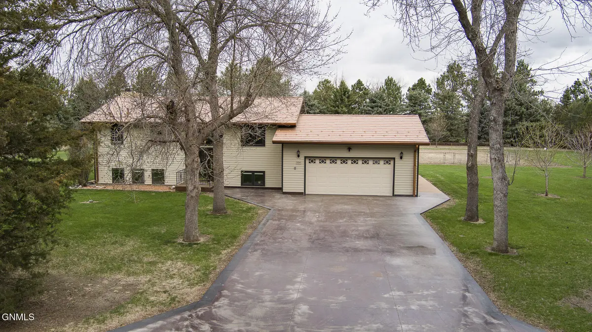 550 Glenwood Drive, Bismarck, ND 58504 - #1