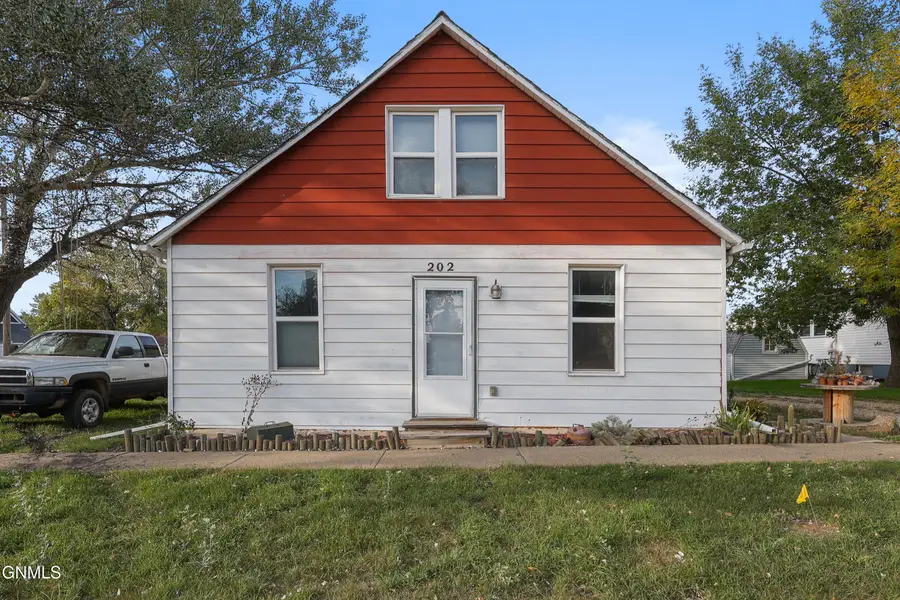202 Cedar Avenue, New Salem, ND 58563 - #2
