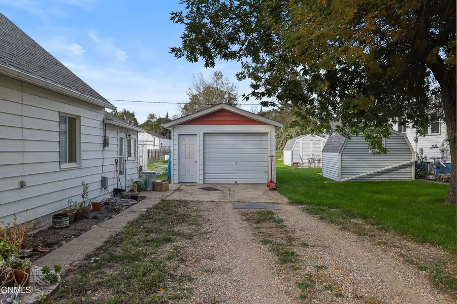 202 Cedar Avenue, New Salem, ND 58563 - #3