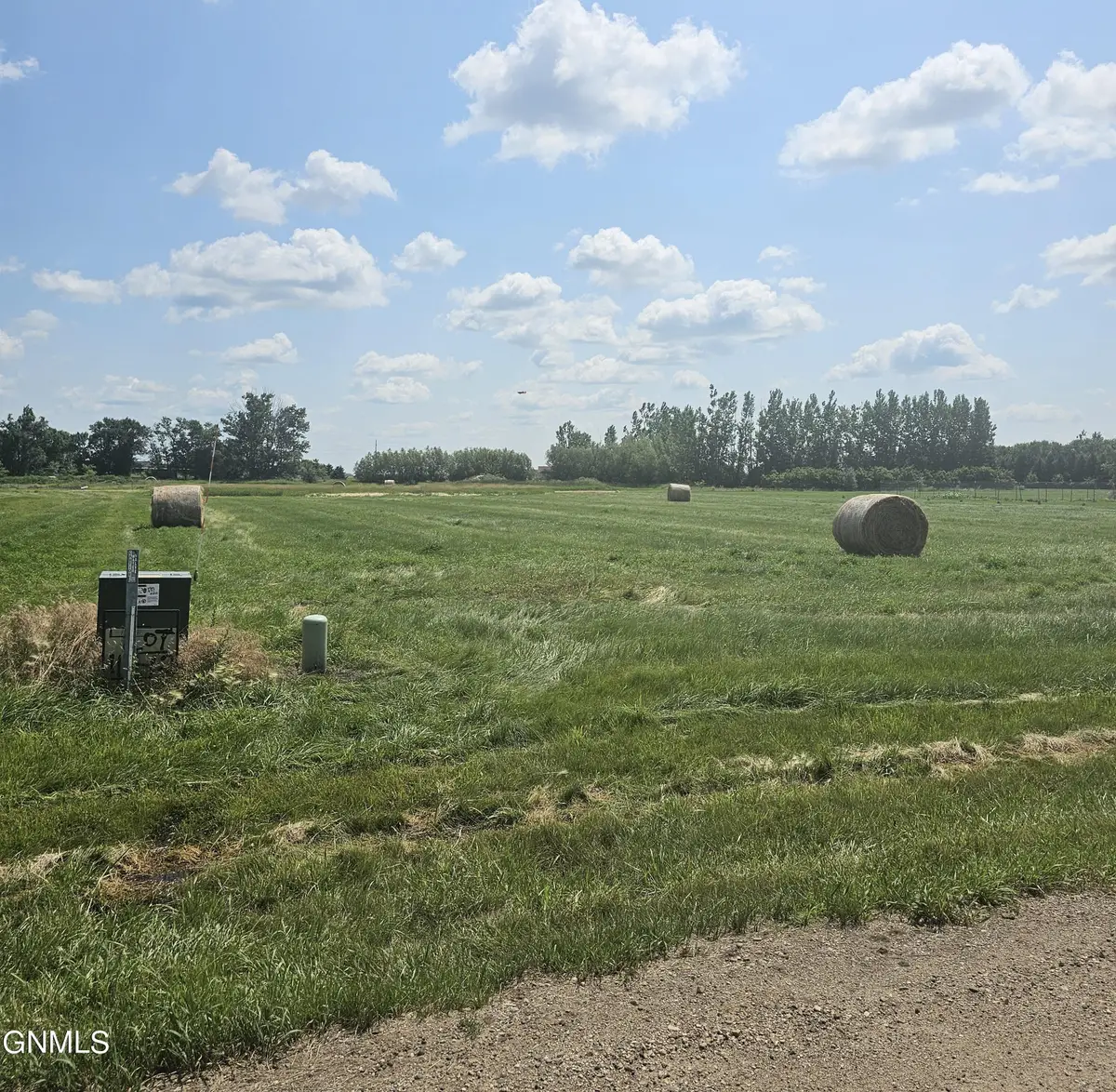 3104 Hoggarth Drive, Jamestown, ND 58401 - #1