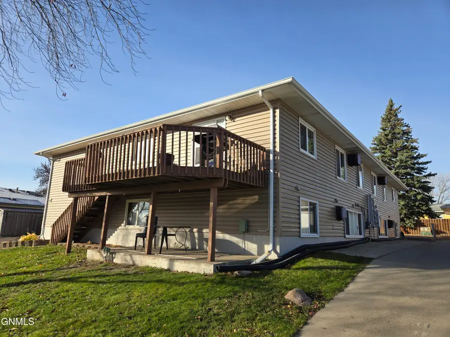 2406 N 8th Street, Bismarck, ND 58503 - #3