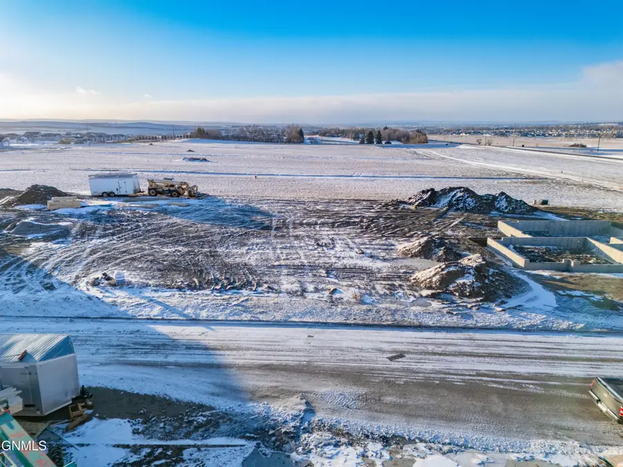 5321 Welder Avenue, Bismarck, ND 58503 - #2