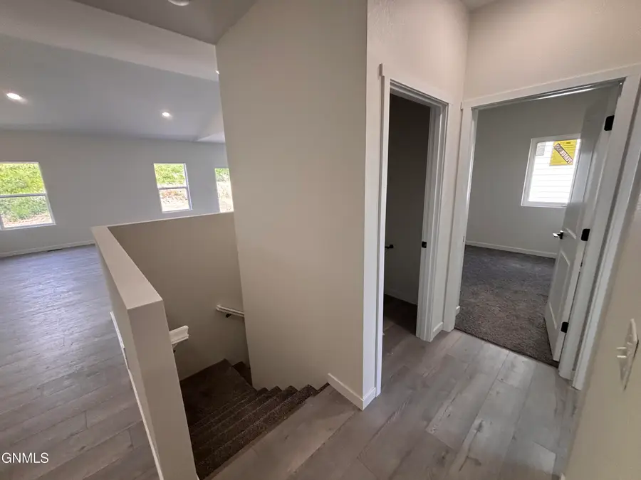 1143 Tara Lane Sw, Watford City, ND 58854 - #3