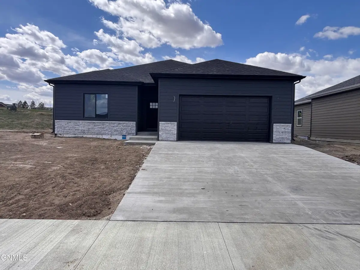 1203 Tara Lane Sw, Watford City, ND 58854 - #1