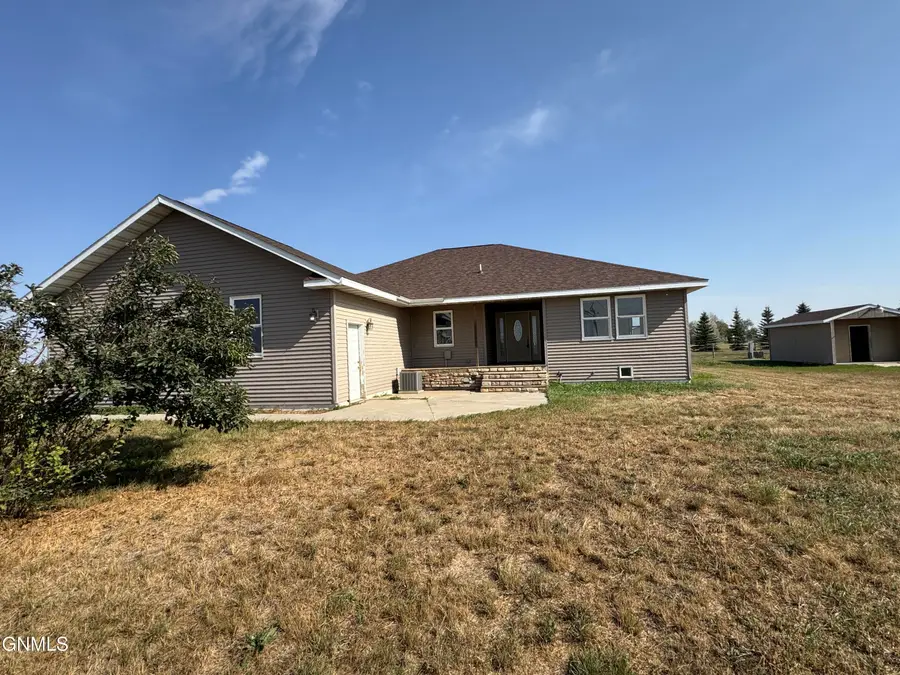 14044 49th Street Nw, Williston, ND 58801 - #2
