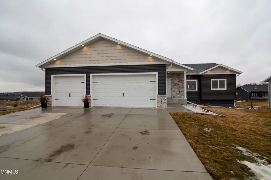 3910 Steel Street, Bismarck, ND 58503 - #2