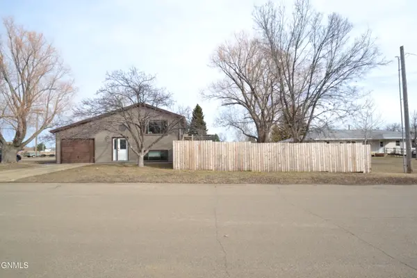 411 Grant Street N, Carson, ND 58529