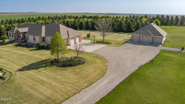 3505 66th Street Ne, Bismarck, ND 58503