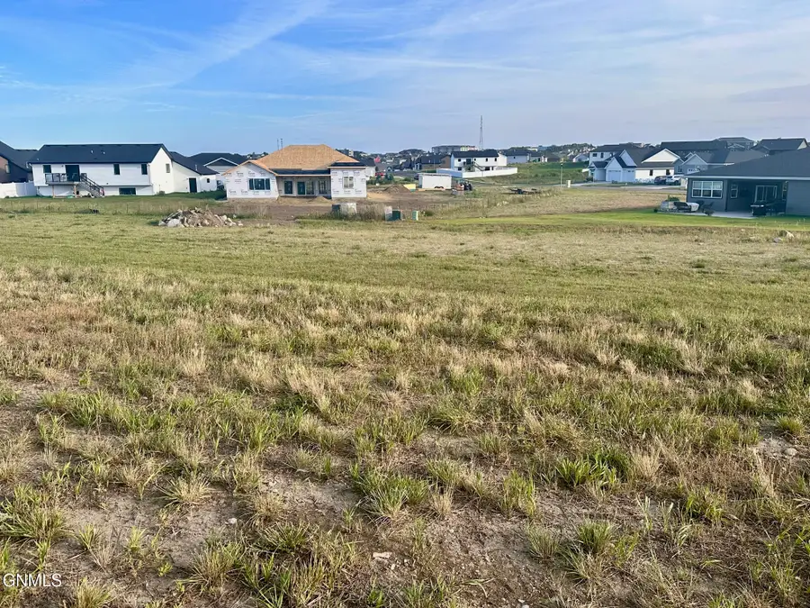 609 Shale Drive, Bismarck, ND 58503 - #2