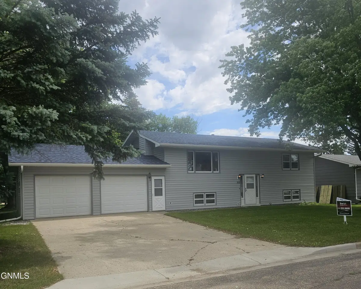 312 16th Street Sw, Jamestown, ND 58401 - #1