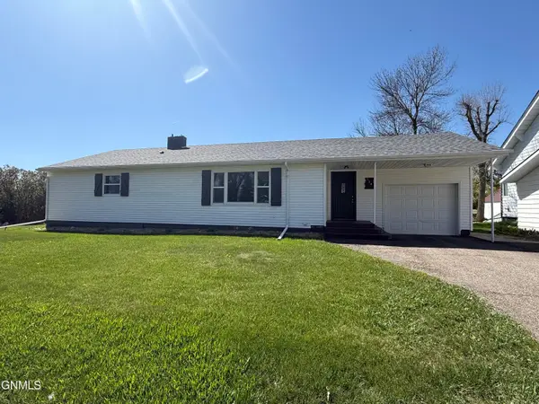 804 2nd Street S, Strasburg, ND 58573