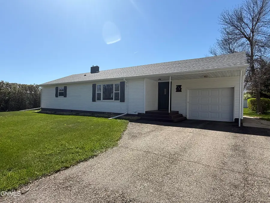 804 2nd Street S, Strasburg, ND 58573 - #2