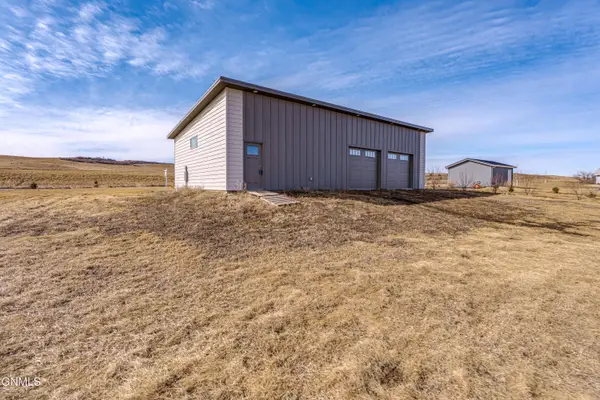 3547 Honey Lane, Mandan, ND 58554
