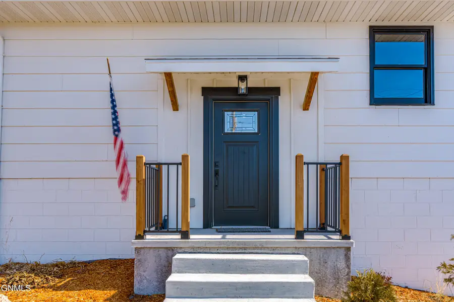 415 3rd Street, Washburn, ND 58577 - #2