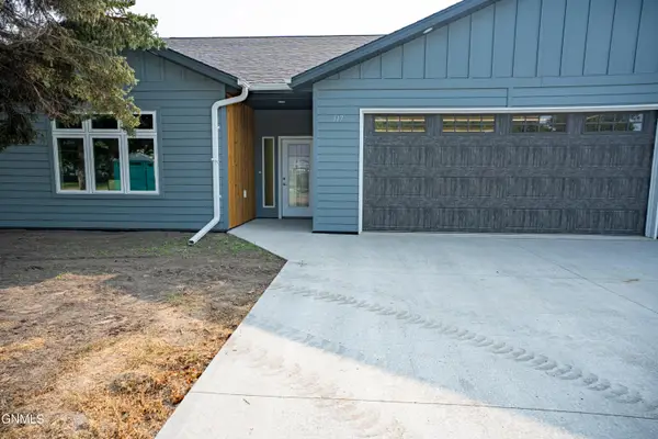 117 3rd Street, Riverdale, ND 58565
