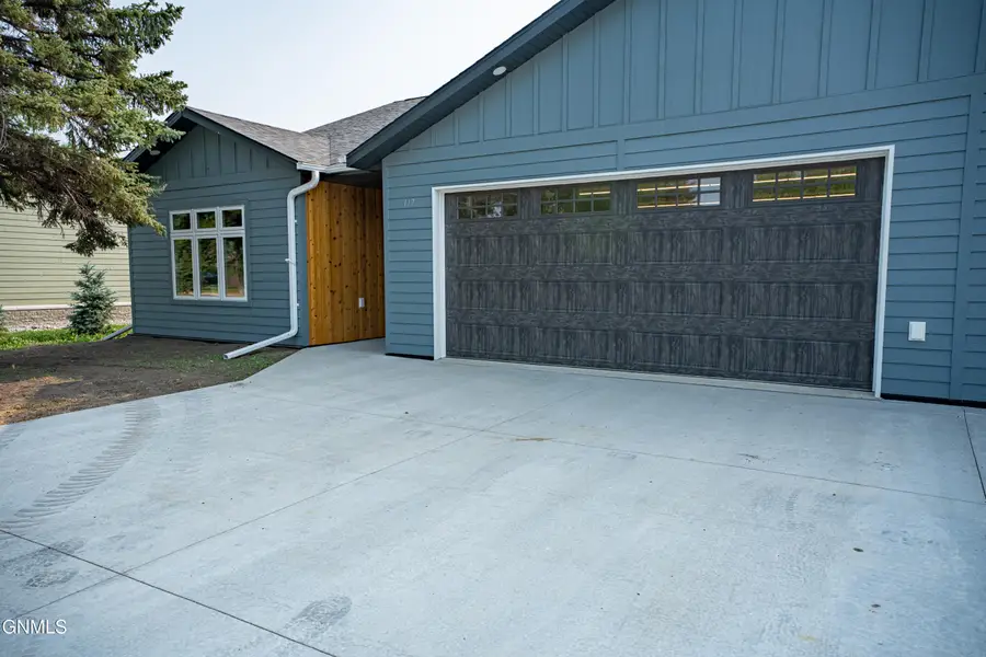 117 3rd Street, Riverdale, ND 58565 - #3