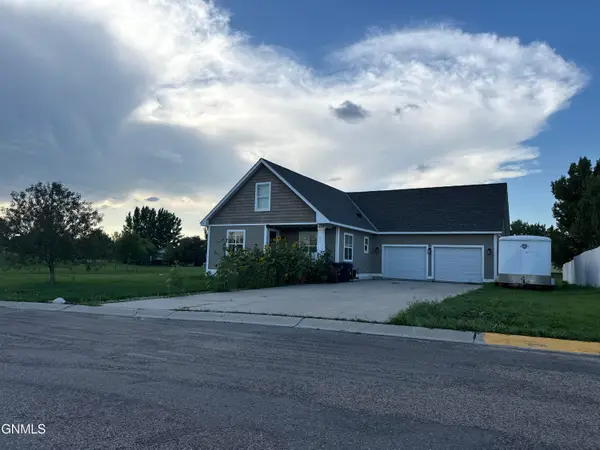 401 9th Avenue Se, Stanley, ND 58784