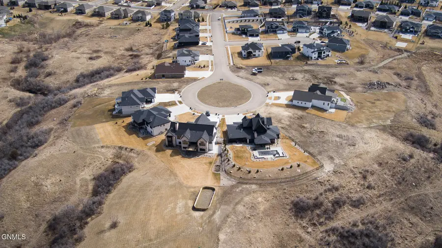 1501 Crest Road, Bismarck, ND 58503 - #2