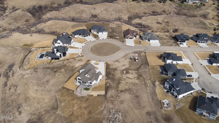1501 Crest Road, Bismarck, ND 58503 - #3