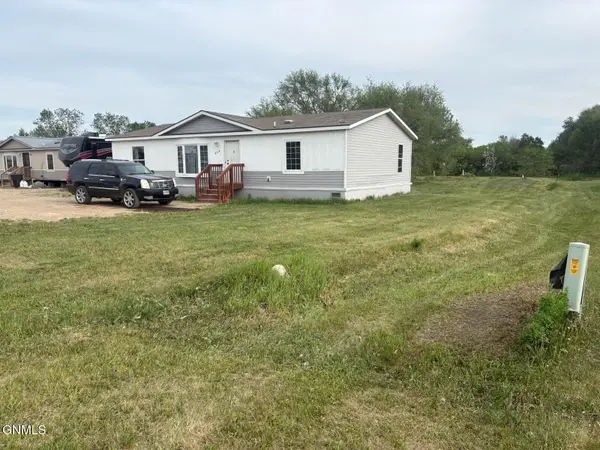 804 35th Street E, Williston, ND 58801