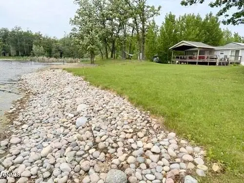 912 Shadow Bay, Bottineau, ND 58318