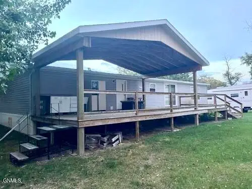 912 Shadow Bay, Bottineau, ND 58318 - #2