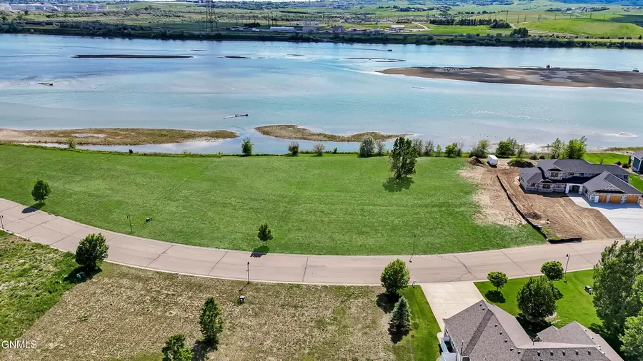 6116 Misty Waters Drive, Bismarck, ND 58503 - #2