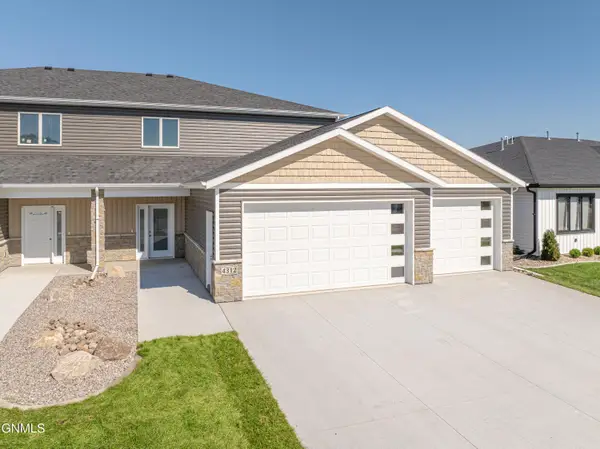 4312 Downing Street, Bismarck, ND 58504