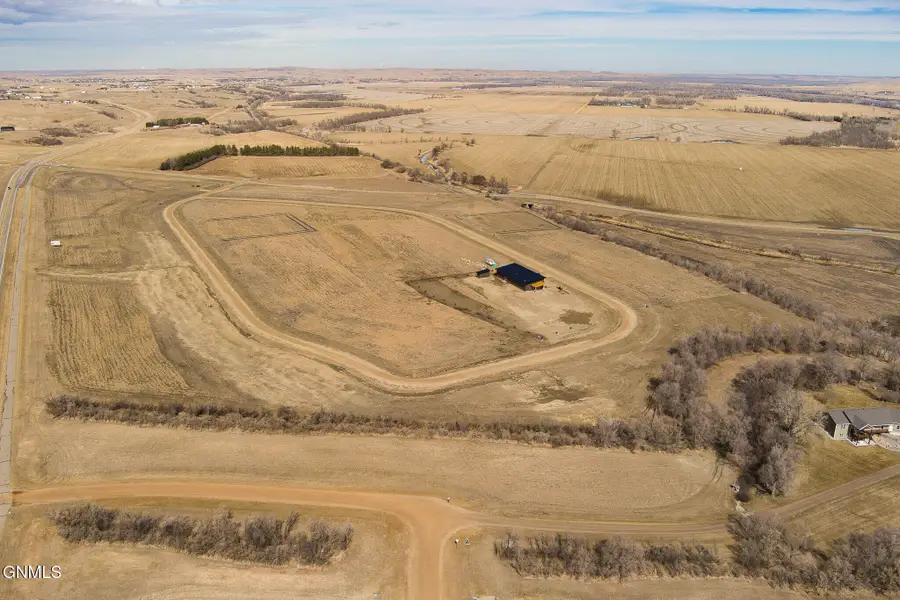 3523 Honey Lane, Mandan, ND 58554 - #2