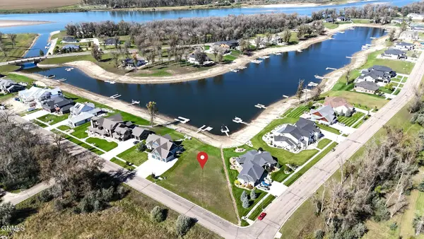 2000 Larson Road, Bismarck, ND 58504