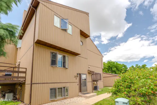 2877 Warwick Loop #D, Bismarck, ND 58504