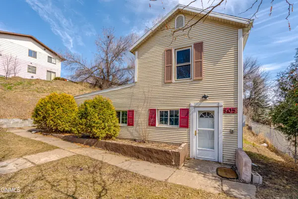 505 10th Street, Bismarck, ND 58504