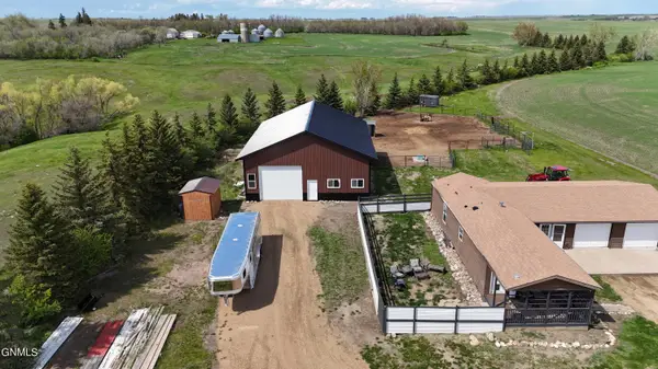 4991 14th Street, Garrison, ND 58540